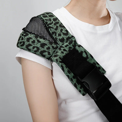 נשיאת תינוק בטיחותית בסגנון רטרו